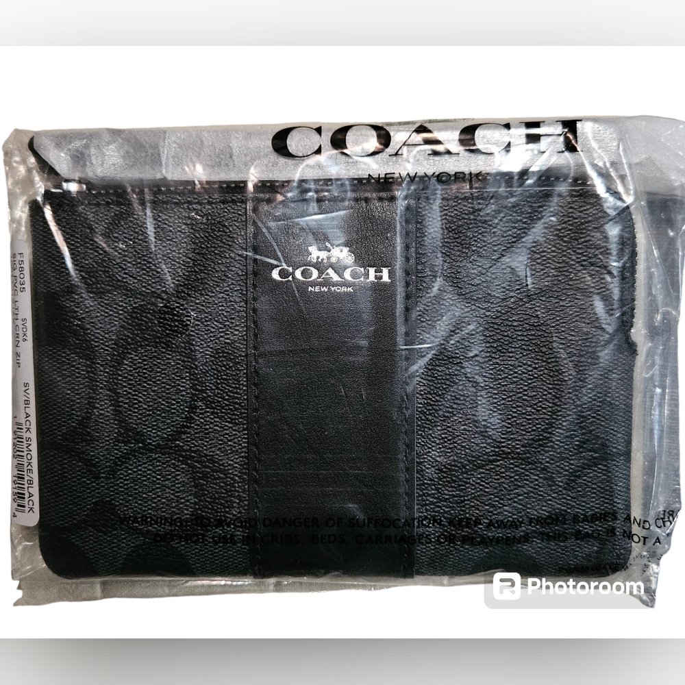 New w/ Tags! Black Coach Wallet/Wristlet w/ C Logo Design